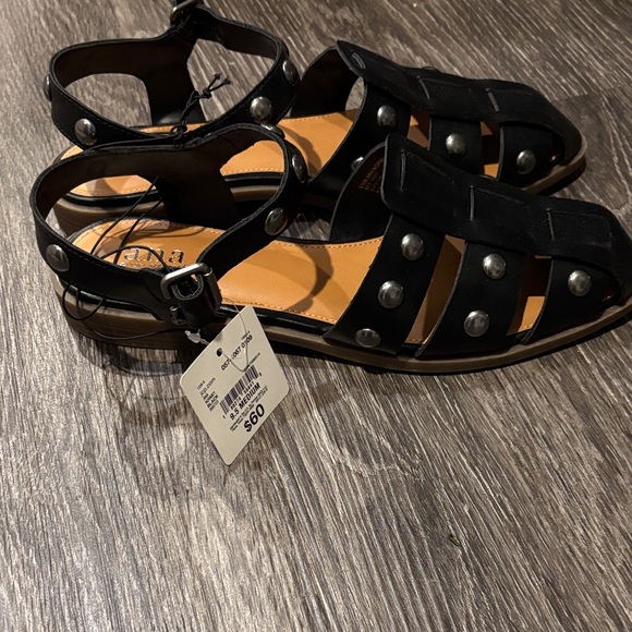 A.N.A - Picture 2 of 3